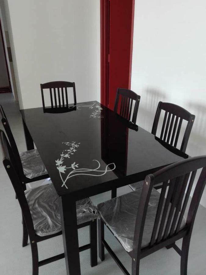 Homestay Hani Kuala Terengganu Esterno foto